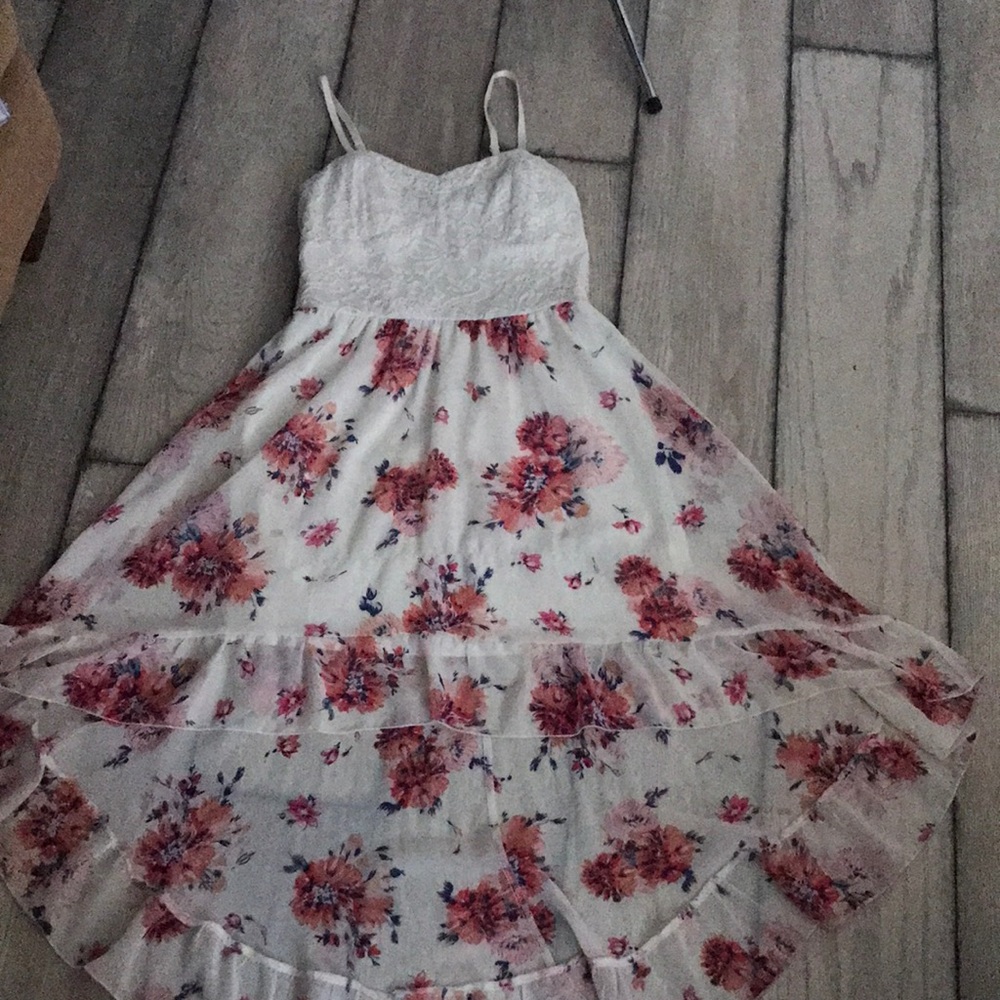 AUW Large Floral Lace Dress
